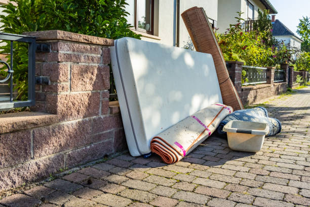 Best Attic Cleanout Services  in Loudonville, OH